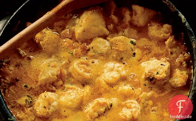 Bahian Seafood Stew mit Kokosnuss und Tomaten