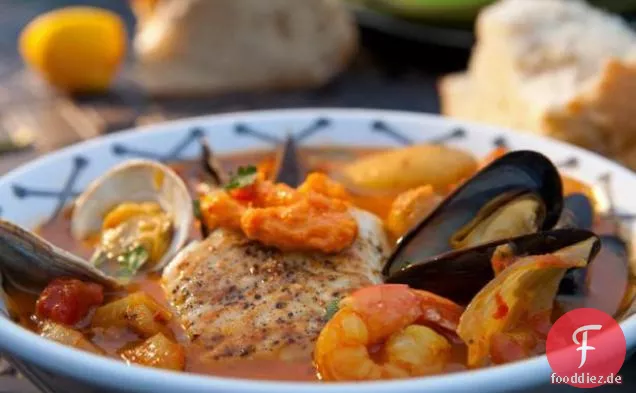 Bouillabaisse mit gebratenem Heilbutt