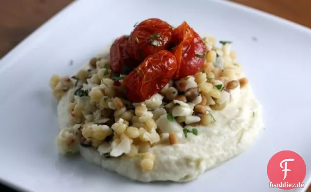 Fregola mit geprägtem Blumenkohl