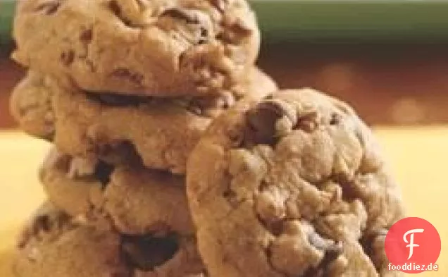 Butter Toffee Chocolate Chip Crunch Cookies