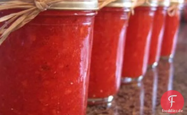 Wie man Erdbeer-Gefriermarmelade macht