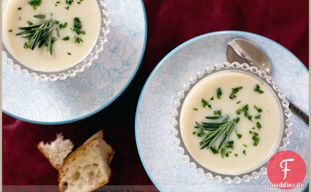 Rosmarin-Blumenkohl-Suppe