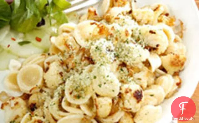 Orecchiette mit karamellisiertem Blumenkohl, Schalotten und Kraut