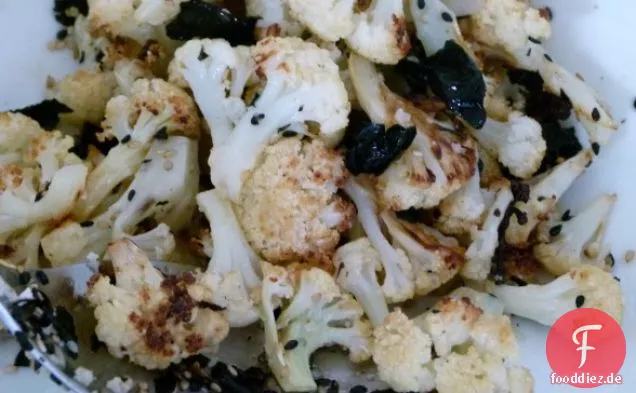 Sesam gerösteter Blumenkohl mit Nori