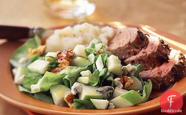 Klassischer Apfel-Blauschimmelkäsesalat