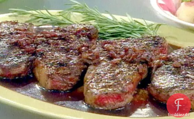 Strip Steak mit Rosmarin Rotweinsauce