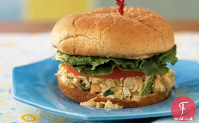 Cashew-Hähnchen-Salat-Sandwiches
