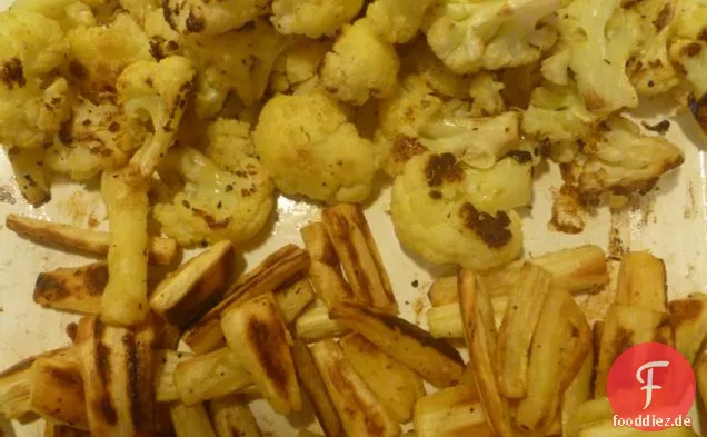 Blumenkohl Und Pastinaken-Kartoffelpüree Mit Meerrettich