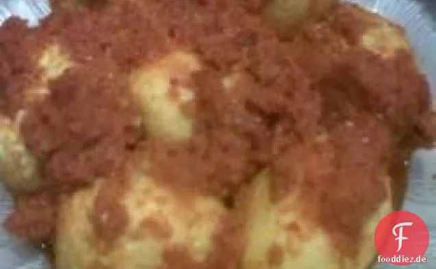 Telur Balado (Würzige Chilisauce mit Eiern)