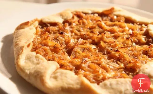 Kartoffel- und karamellisierte Zwiebeltarte