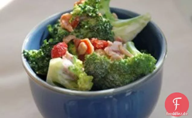 Alyson der Brokkoli-Salat