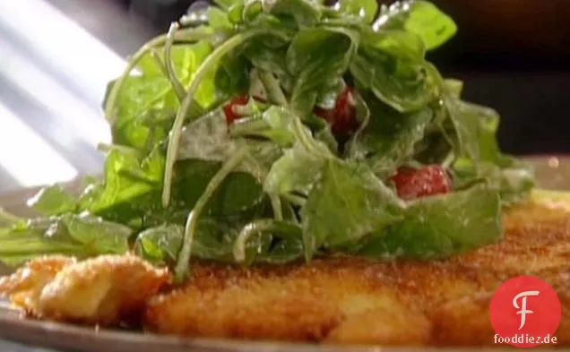 Hähnchen Paillard mit cremigem Parmesan-Salat