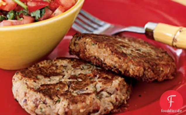 Black-Eyed Pea Patties mit Knoblauch Paprika-Salsa