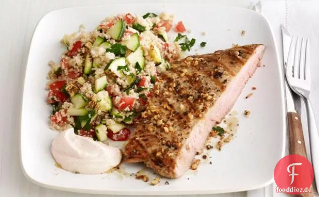 Gegrillte Schweinesteaks Mit Zucchini Couscous