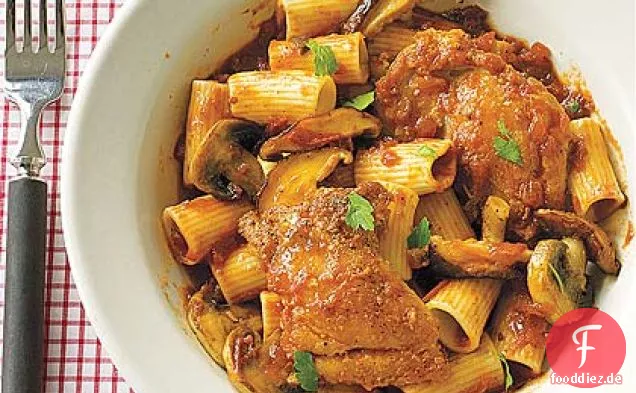 Huhn Cacciatore mit Rigatoni