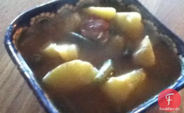 Süß-saure grüne Bohnensuppe