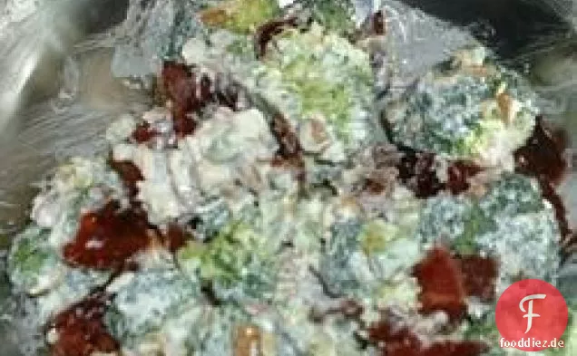 Kecia der Brokkoli-Salat