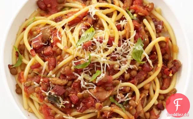 Pasta mit Pancetta und Erbsen