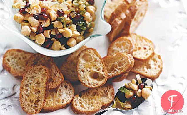 Kichererbsen und Minze-Crostini