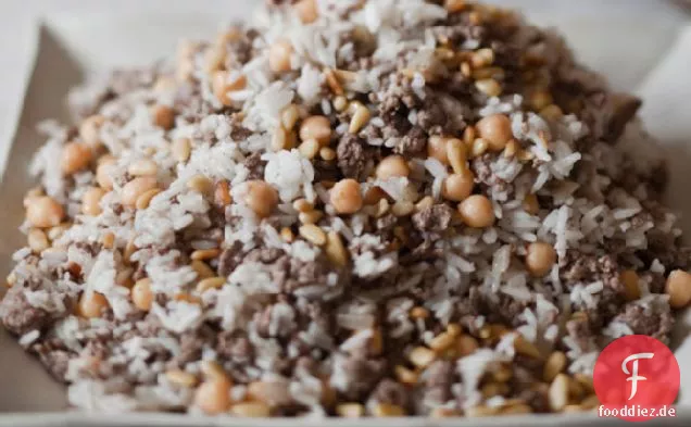 Gewürztes Lamm-Reis-Dressing mit Kichererbsen