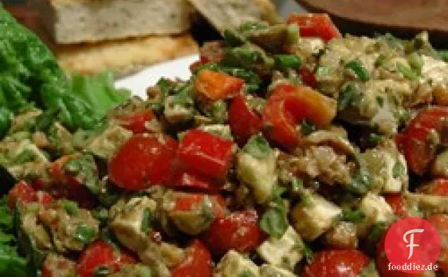 Feta-Käse mit Basilikumsalat