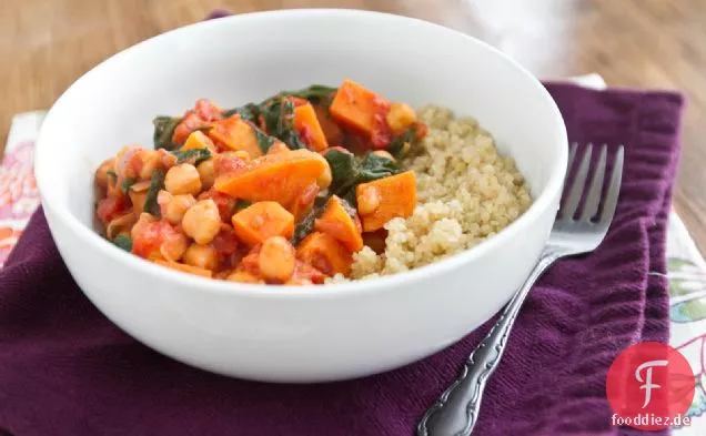 Süßkartoffel-Kichererbsen-Eintopf mit Quinoa