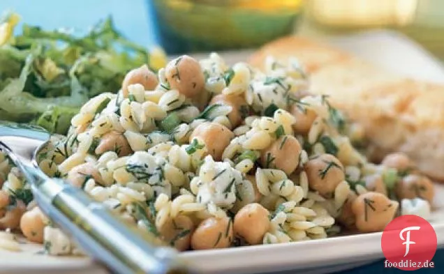 Orzo-Salat mit Kichererbsen, Dill und Zitrone