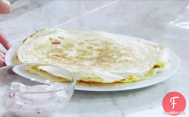 Runde 2 -Thanksgiving Quesadilla mit Cranberry Cream Dip Sauce
