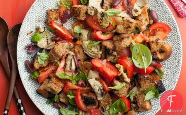 Artischocken und Tomaten-Panzanella