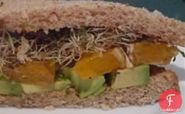 Avocado-Orangen-Sandwich