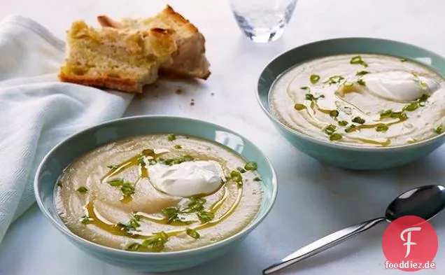 Cremige Pommes Frites und Jakobsmuschelsuppe