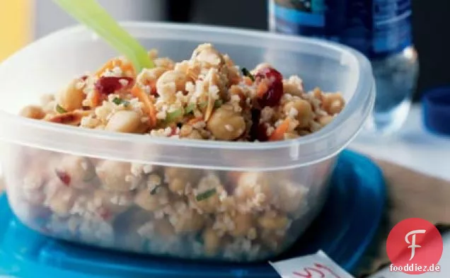 Marokkanisch gewürzter Bulgur und Kichererbsensalat