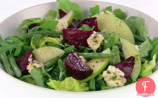 Rüben- und marinierter Ziegenkäsesalat