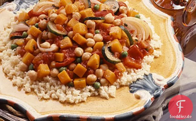 Gemüse-Garbanzo-Eintopf Mit Couscous