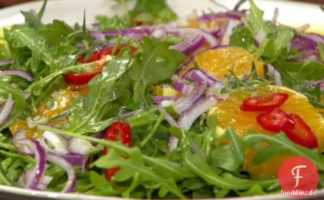 Heißer und süßer Orangensalat