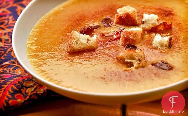 Kichererbsen-Suppe Mit Knackigen Croutons (crema De Garbanzos Con Pan