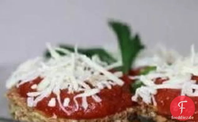 Knusprige Auberginen mit würziger Tomatensauce