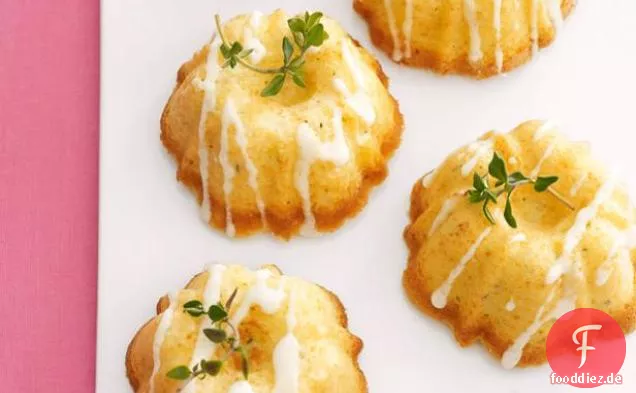 Mini Olivenöl Kuchen mit Zitronenglasur