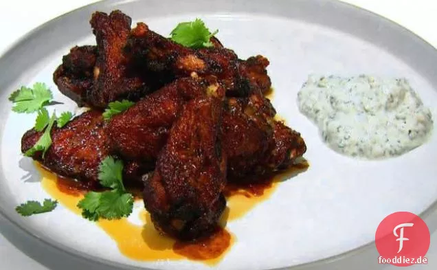Rote Chile Chicken Wings mit Chipotle-Honig-Glasur