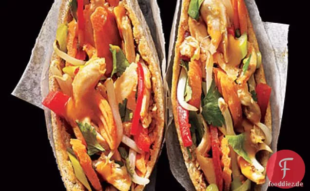 Erdnuss-Saucen Huhn Pitas