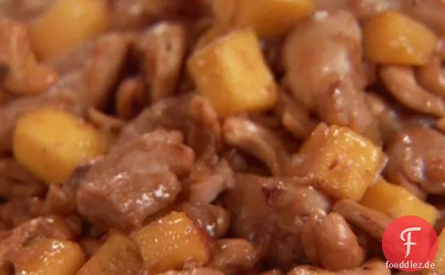 Honigte Mango und Hühnerbraten mit gerösteten Cashewnüssen
