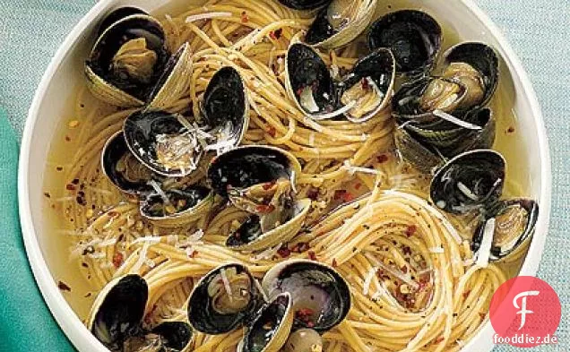 Spaghetti und Muscheln