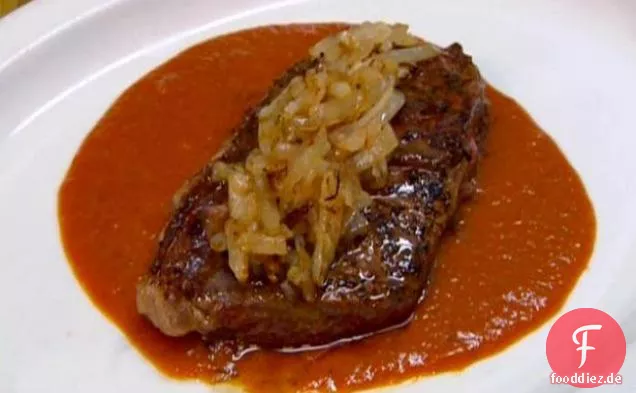 Gebratenes Rib Eye, Tomatenpfanne Sauce
