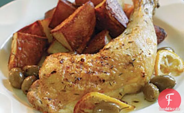 Gebratene Hähnchenschenkel mit Zitrone & grünen Oliven