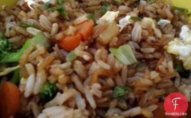 Gemüse gebratener Reis