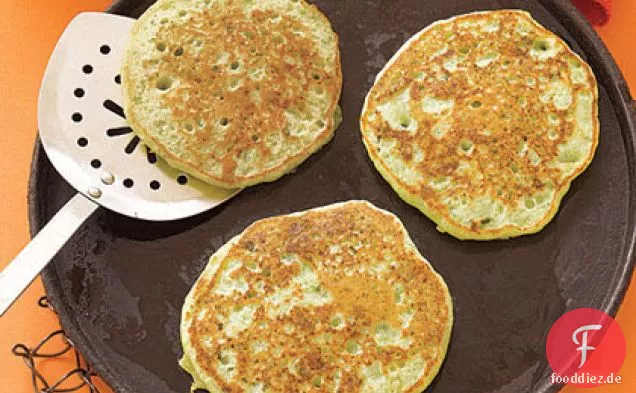 Erbsenpfannkuchen mit Speck