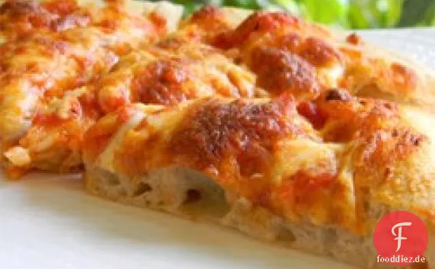 Wie man einfachen hausgemachten Pizzateig macht
