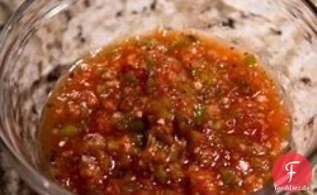 Rauchige Salsa mit vier Pfeffern