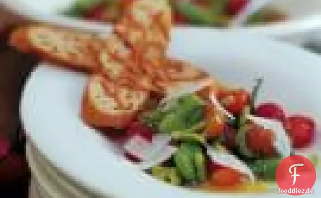 Kirschtomate und Fava-Bohnen-Salat