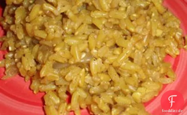 Brauner Reis Curry